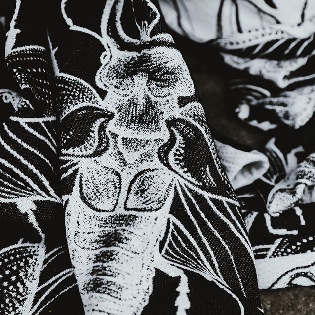 Madame Jordan Onbuhimo Dorcus Trinity Black White - Gr. 2