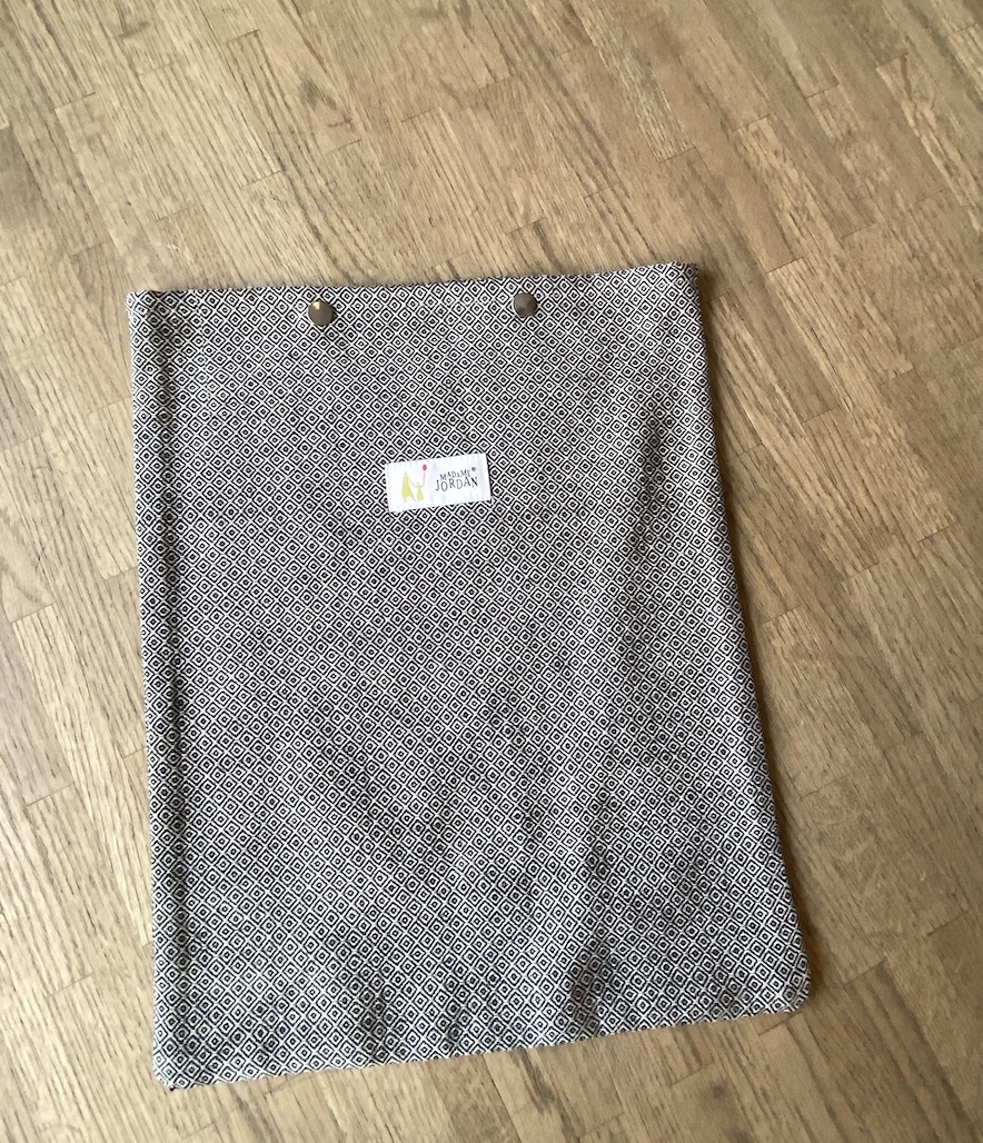 Beutel Tragehilfe aus Tragetuchstoff Birke dunkel Beutel Tragehilfe aus Tragetuchstoff Birke dunkel