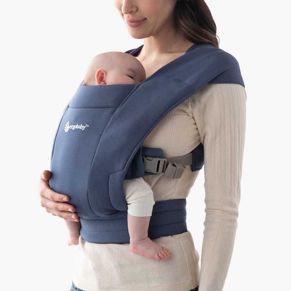 Ergobaby Embrace Babytrage für Neugeborene ab Geburt - Soft Knit Soft Navy